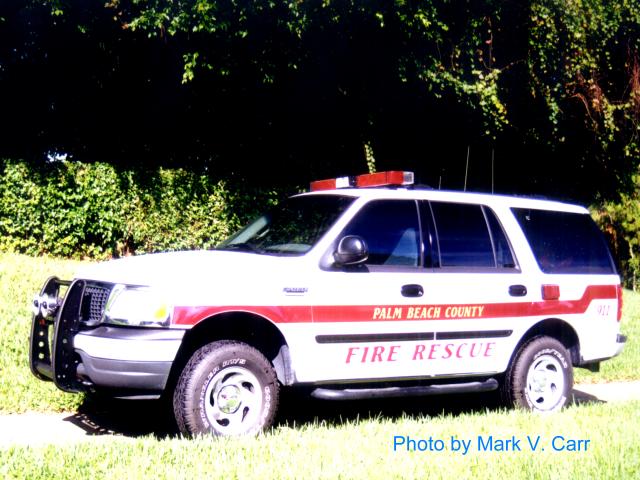 DistrictChief2photo.jpg - 57328 Bytes